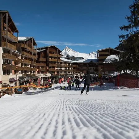 Club Adonis Valfrejus By Olydea Hotell