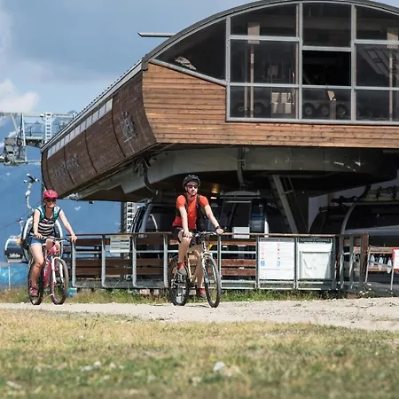 Club Adonis Valfrejus By Olydea